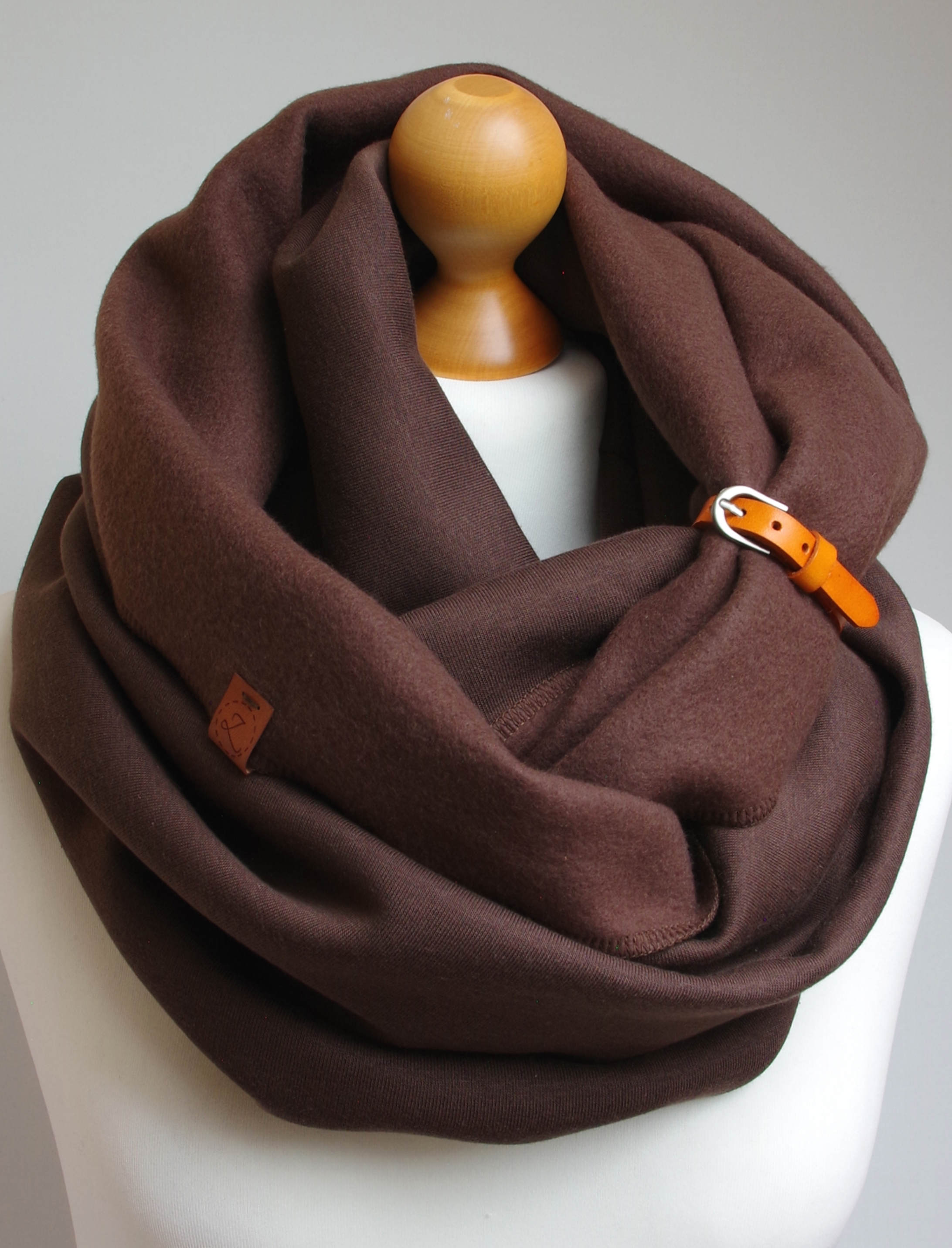 Różowy ciepły komin damski z zapinką - Pracownia Rękodzieła Zolla zdjęcie 1