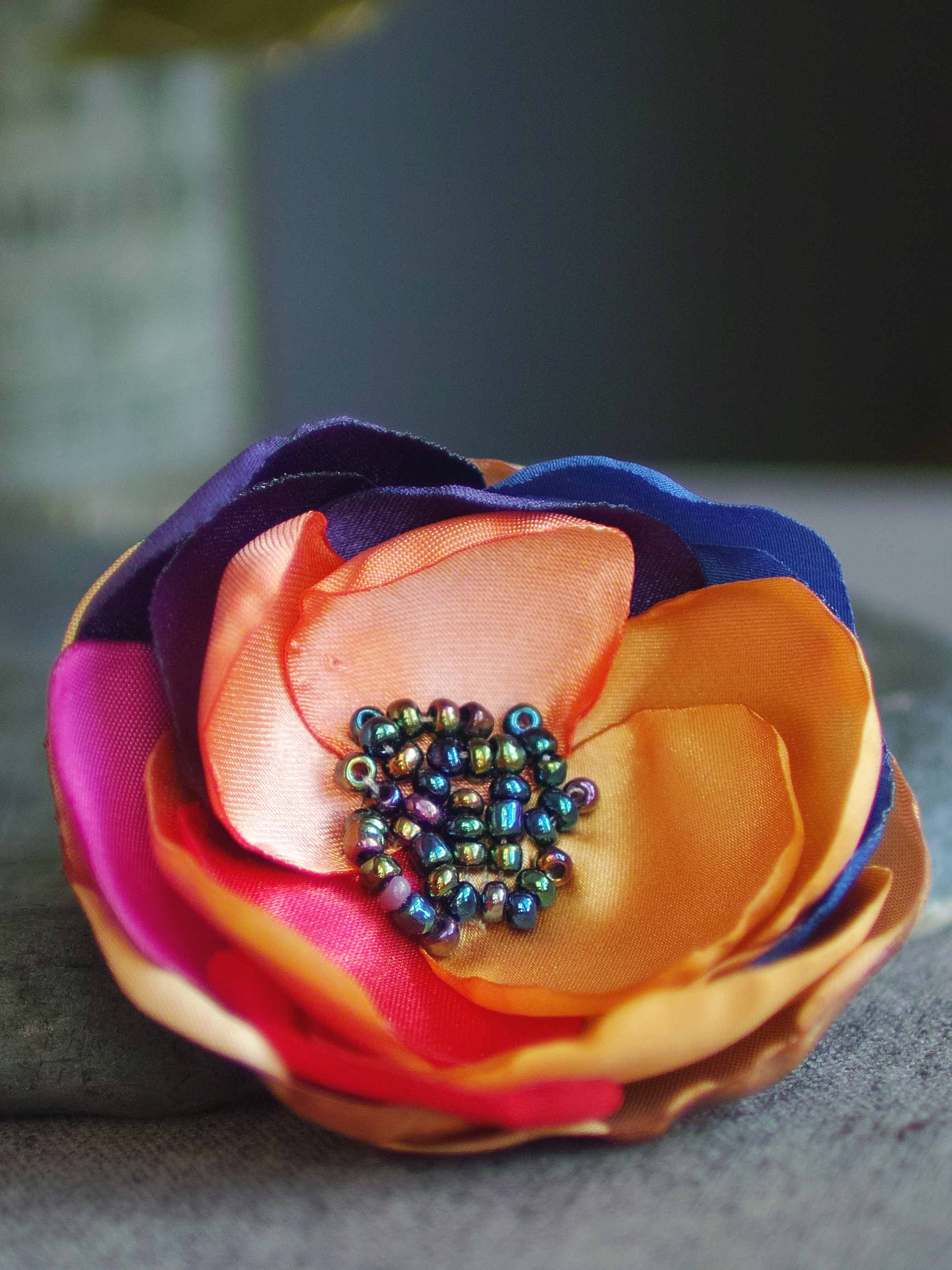 Broszka w Kształcie Kwiatu - Pracownia Rękodzieła Zolla zdjęcie 1