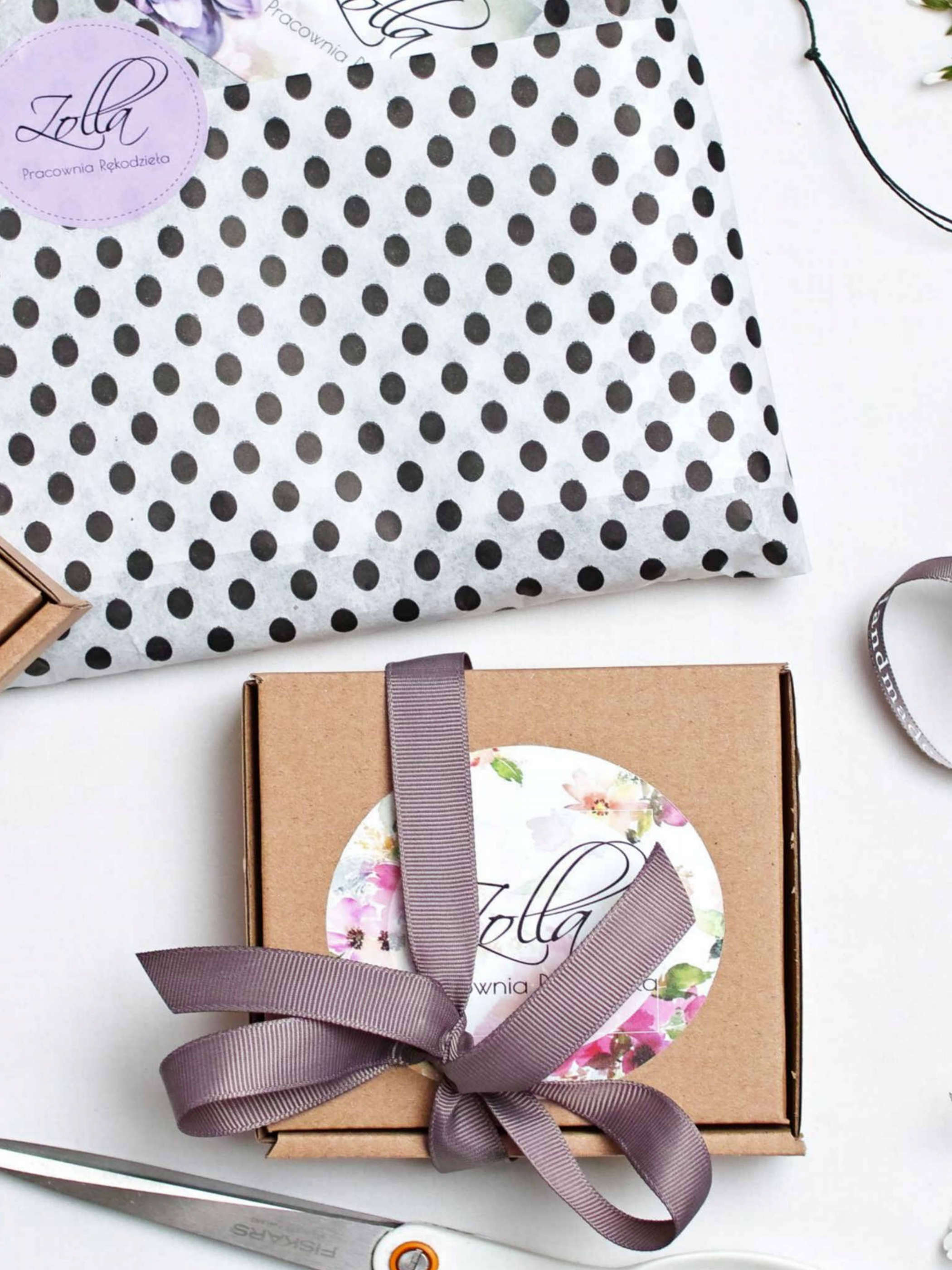 Broszka w Kształcie Kwiatu - Pracownia Rękodzieła Zolla zdjęcie 4