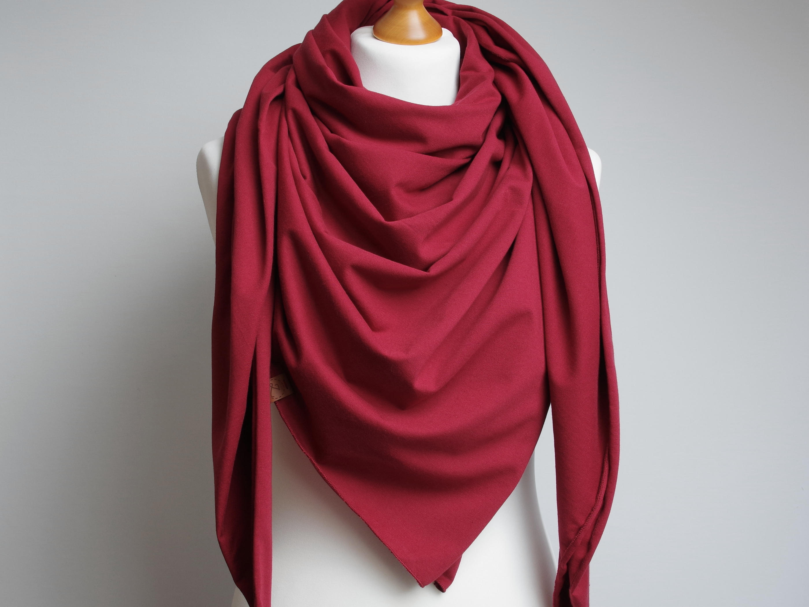 Chusta bawełniana damska bordowa - Pracownia Rękodzieła Zolla zdjęcie 4