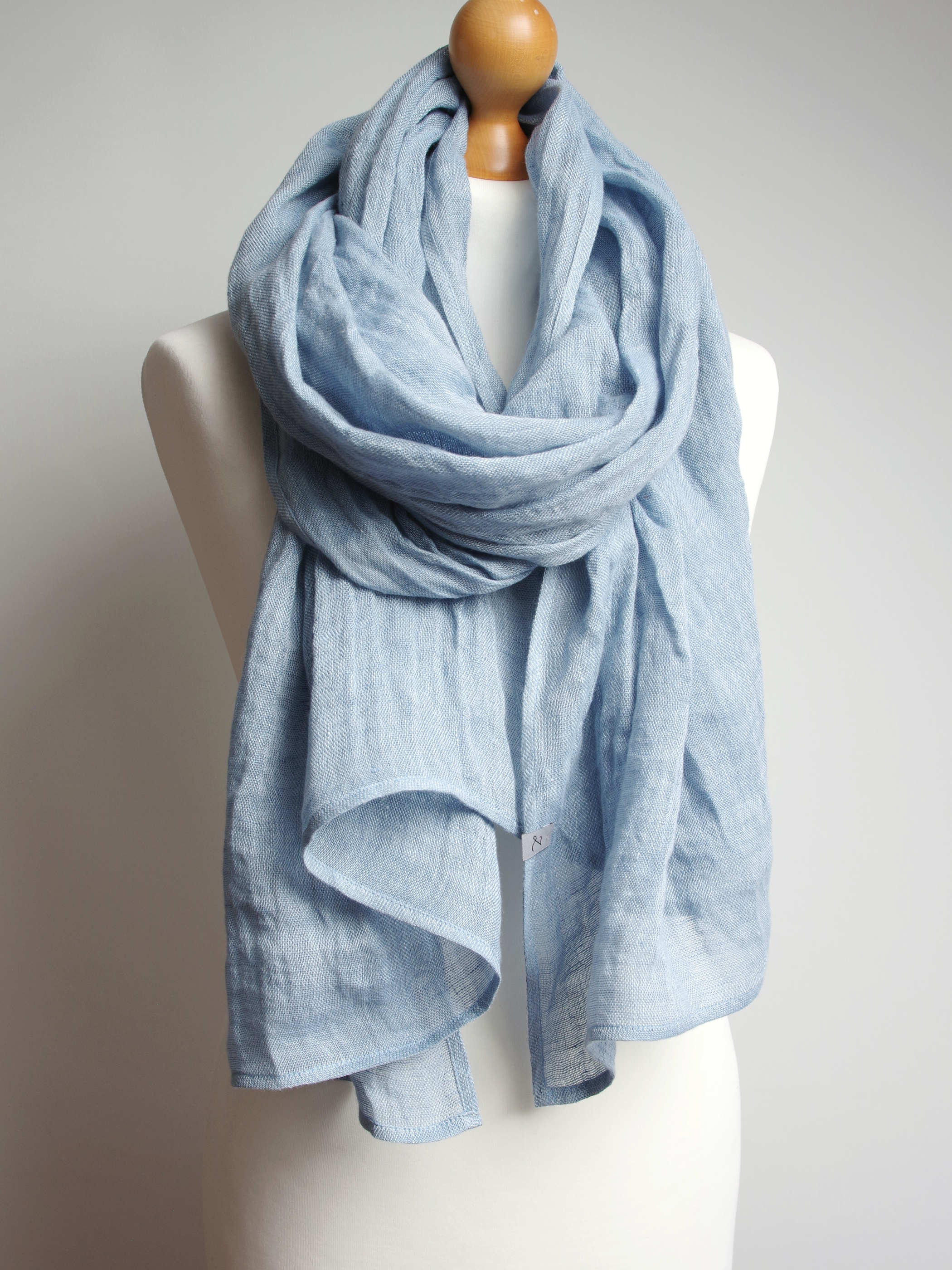 Lniany szal damski - niebieski - Pracownia Rękodzieła Zolla zdjęcie 1