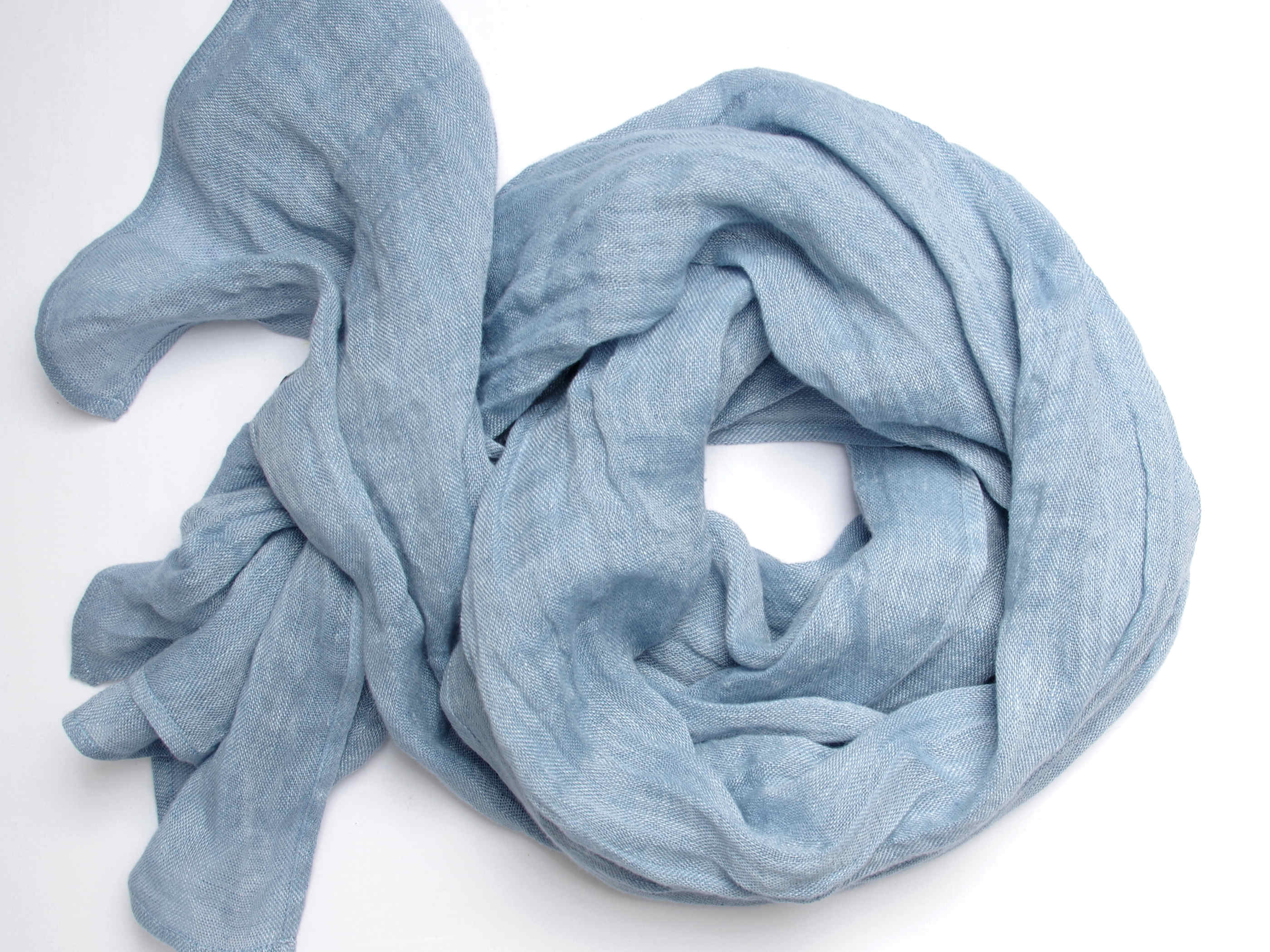 Lniany szal damski - niebieski - Pracownia Rękodzieła Zolla zdjęcie 3