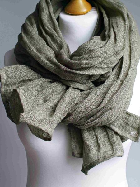 Lniany szal damski - zimny zielony
