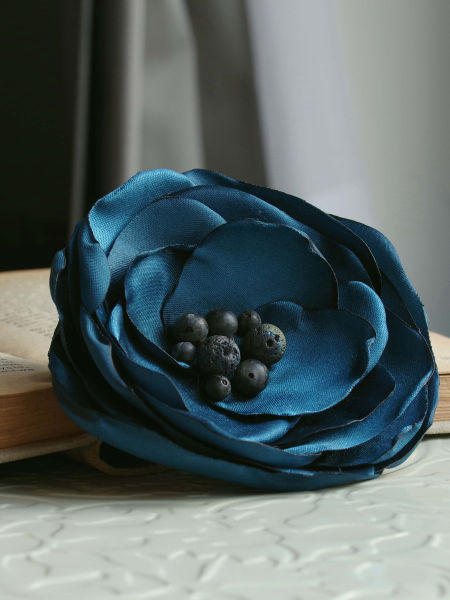 Broszka Elegancka broszka przypinka kwiatek 