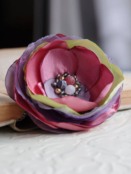 Broszka KWIAT – wyjątkowa ozdoba