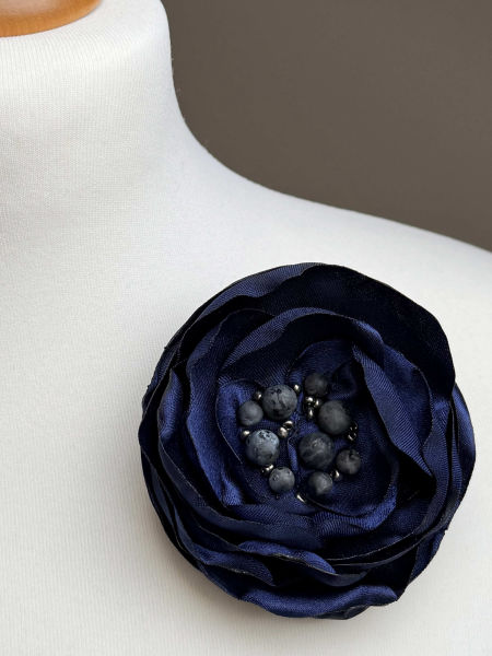 Ozdobna Broszka Elegancka przypinka kwiatek 