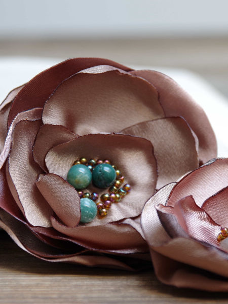 Kwiatki broszki przypinki do marynarki Zolla