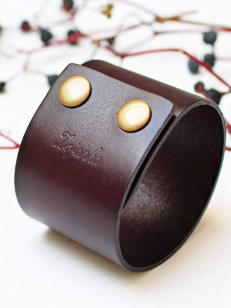 Zapinka skórzana do szala komina BRANSOLETKA damska - brązowa